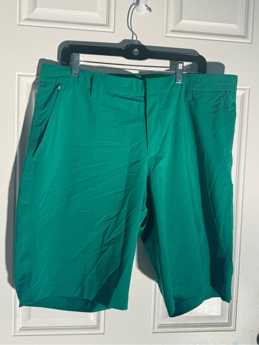 Men's Emerald Green Flat-Front Performance Shorts